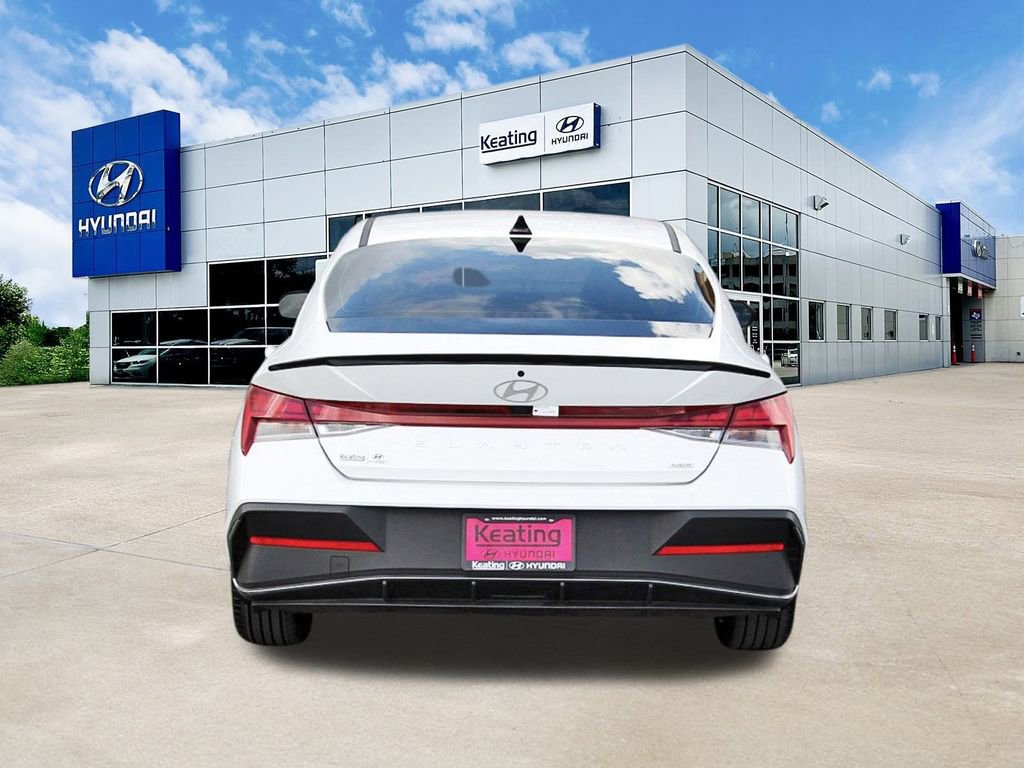 Certified 2025 Hyundai Elantra SEL image 6