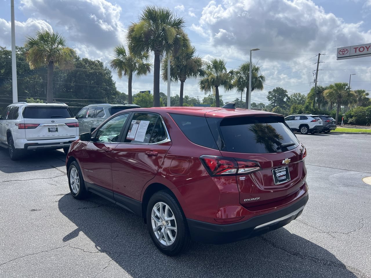 Used 2024 Chevrolet Equinox LT AWD/4WD image 8
