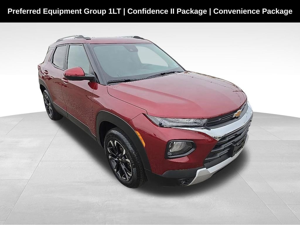Used 2023 Chevrolet TrailBlazer LT w/ Convenience Package AWD/4WD image 1