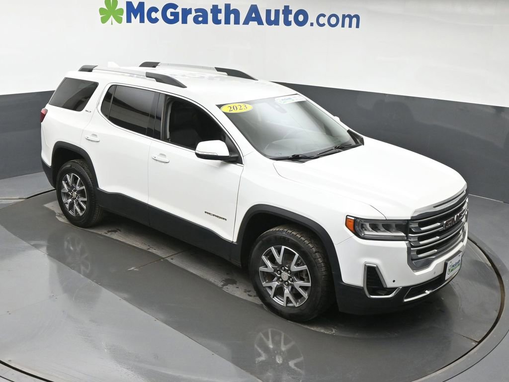 Used 2023 GMC Acadia SLT image 3