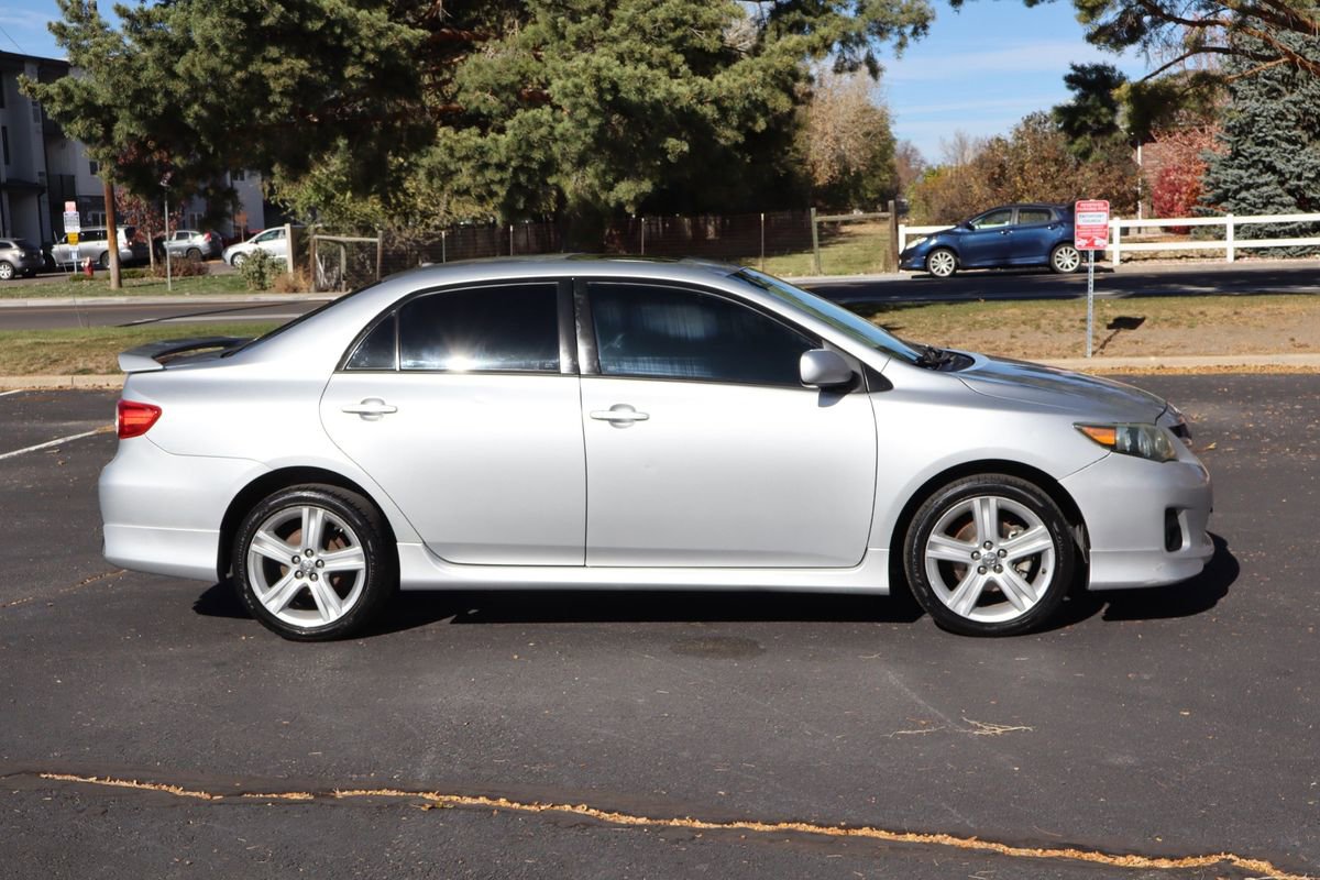 Used 2013 Toyota Corolla S w/ Premium Pkg image 3