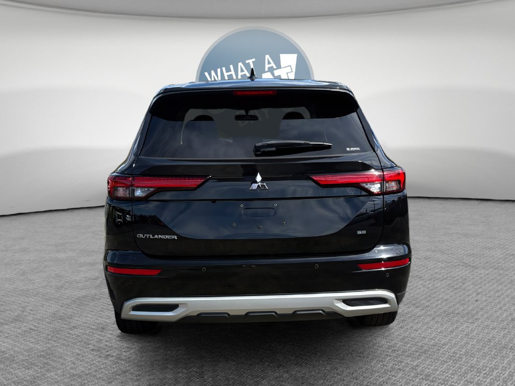 Used 2022 Mitsubishi Outlander SE AWD/4WD image 5