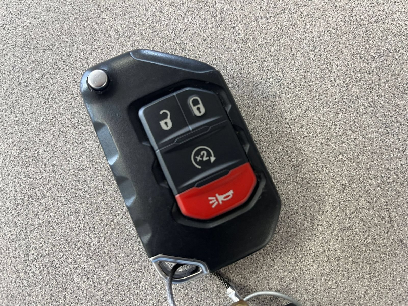 Used 2025 Jeep Wrangler Unlimited Sahara AWD/4WD image 24