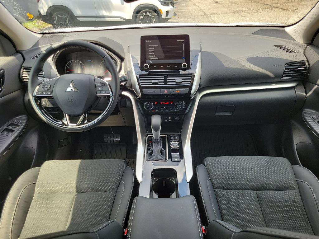 Used 2025 Mitsubishi Eclipse Cross SE AWD/4WD image 3