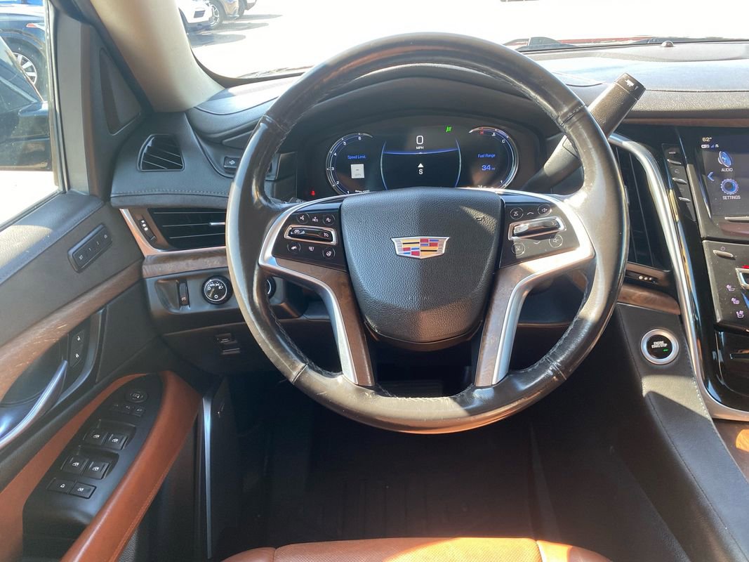 Used 2019 Cadillac Escalade Premium Luxury AWD/4WD image 20