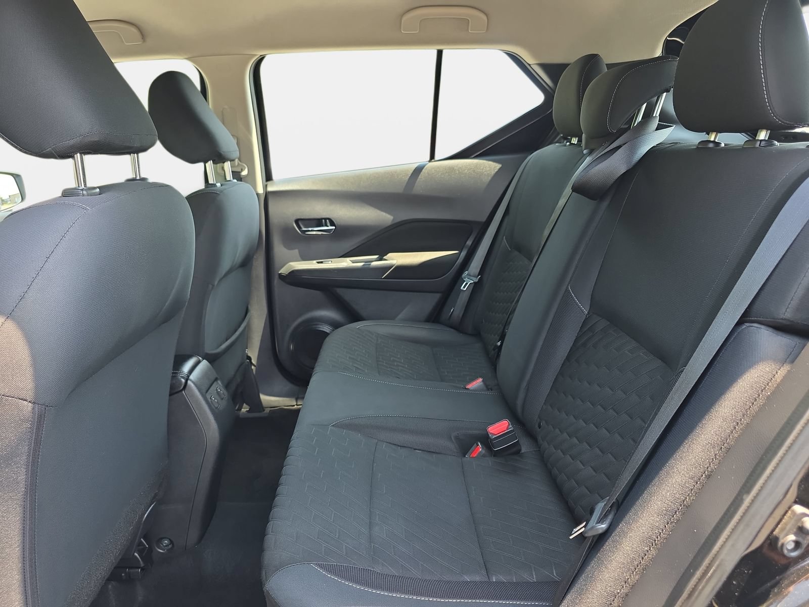 Used 2021 Nissan Kicks SV FWD image 13