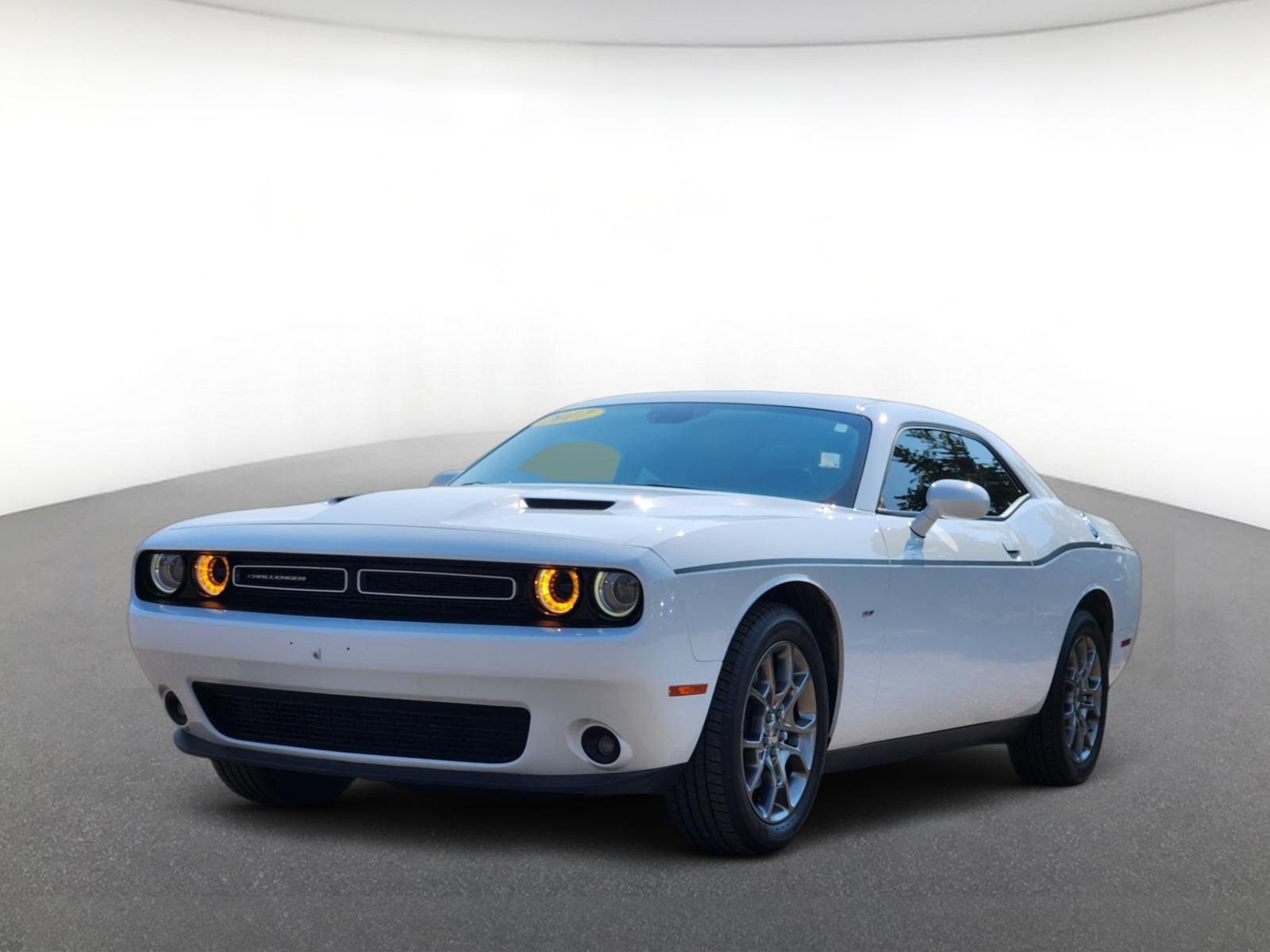 Used 2017 Dodge Challenger GT w/ Driver Convenience Group AWD/4WD image 2
