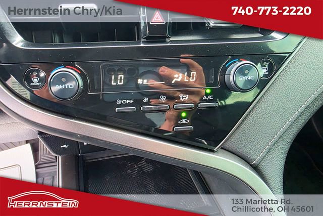 Used 2022 Toyota Camry LE FWD image 21