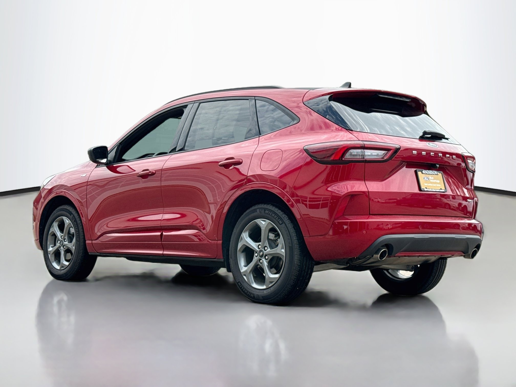 Used 2024 Ford Escape ST-Line w/ Tech Pack #1 AWD/4WD image 5