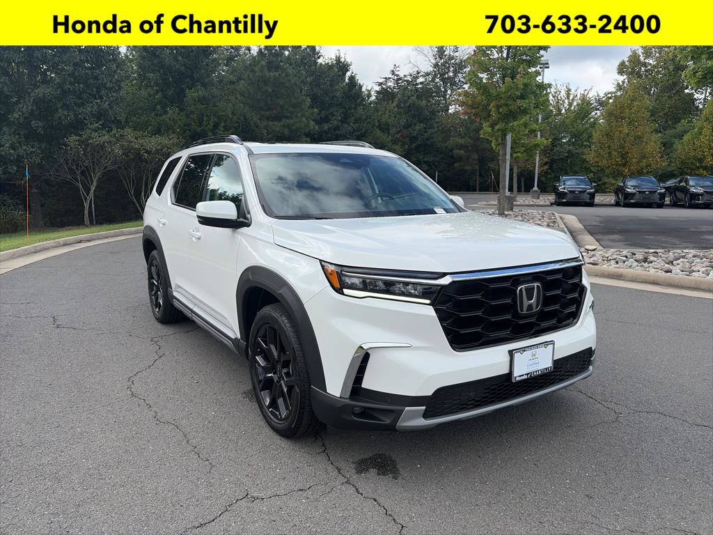 Certified 2025 Honda Pilot Touring