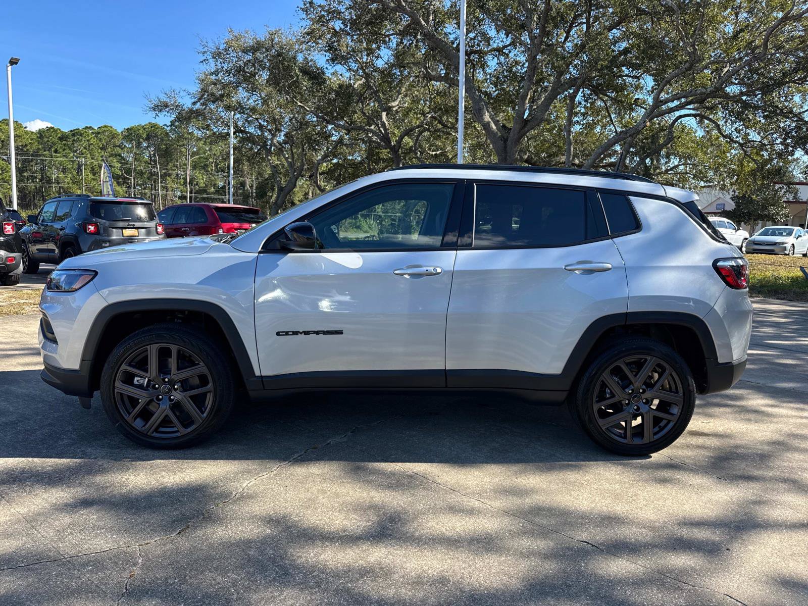 New 2026 Jeep Compass Latitude AWD/4WD image 6