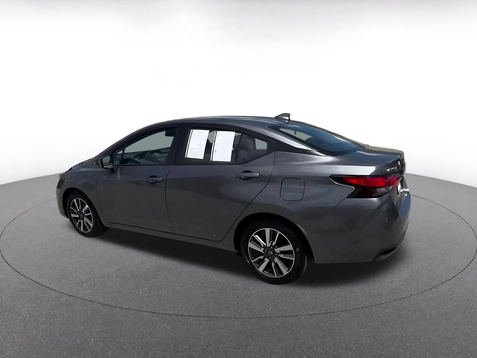 Used 2025 Nissan Versa SV FWD image 10