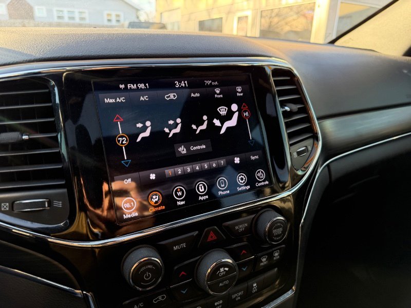 Used 2020 Jeep Grand Cherokee Limited image 4