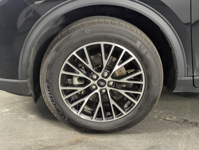 Used 2023 Ford Escape SE image 10