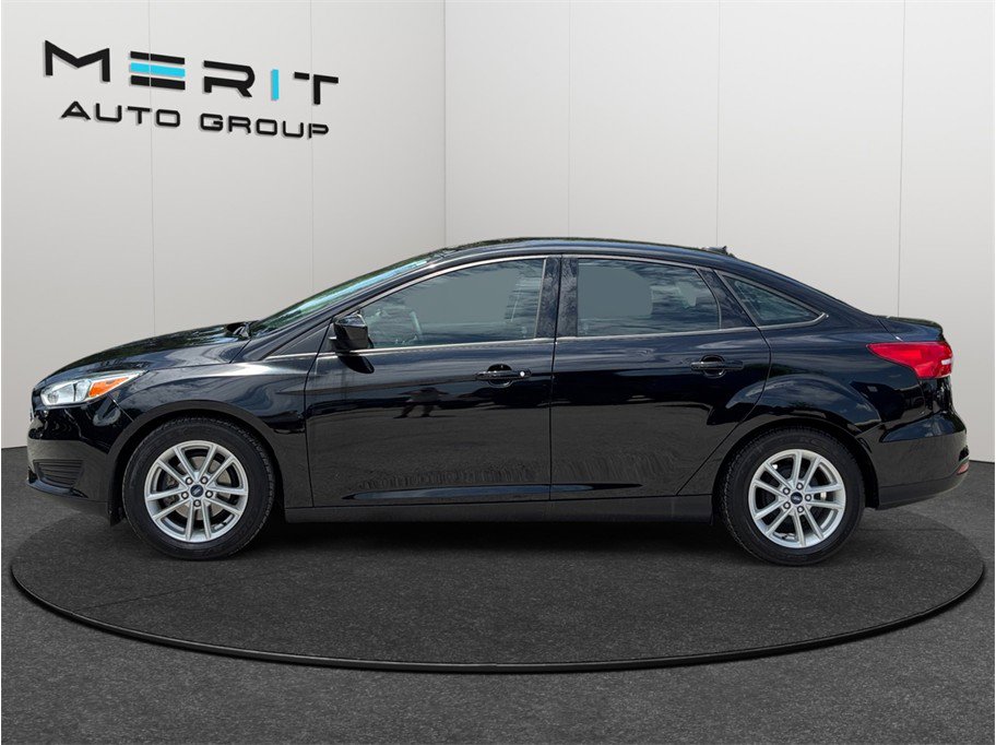 Used 2018 Ford Focus SE FWD image 5