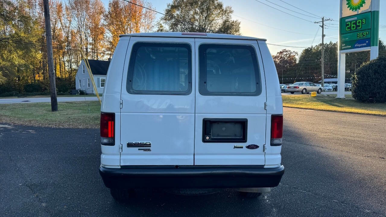 Used 2011 Ford E-250 and Econoline 250 w/ PWR Group image 7