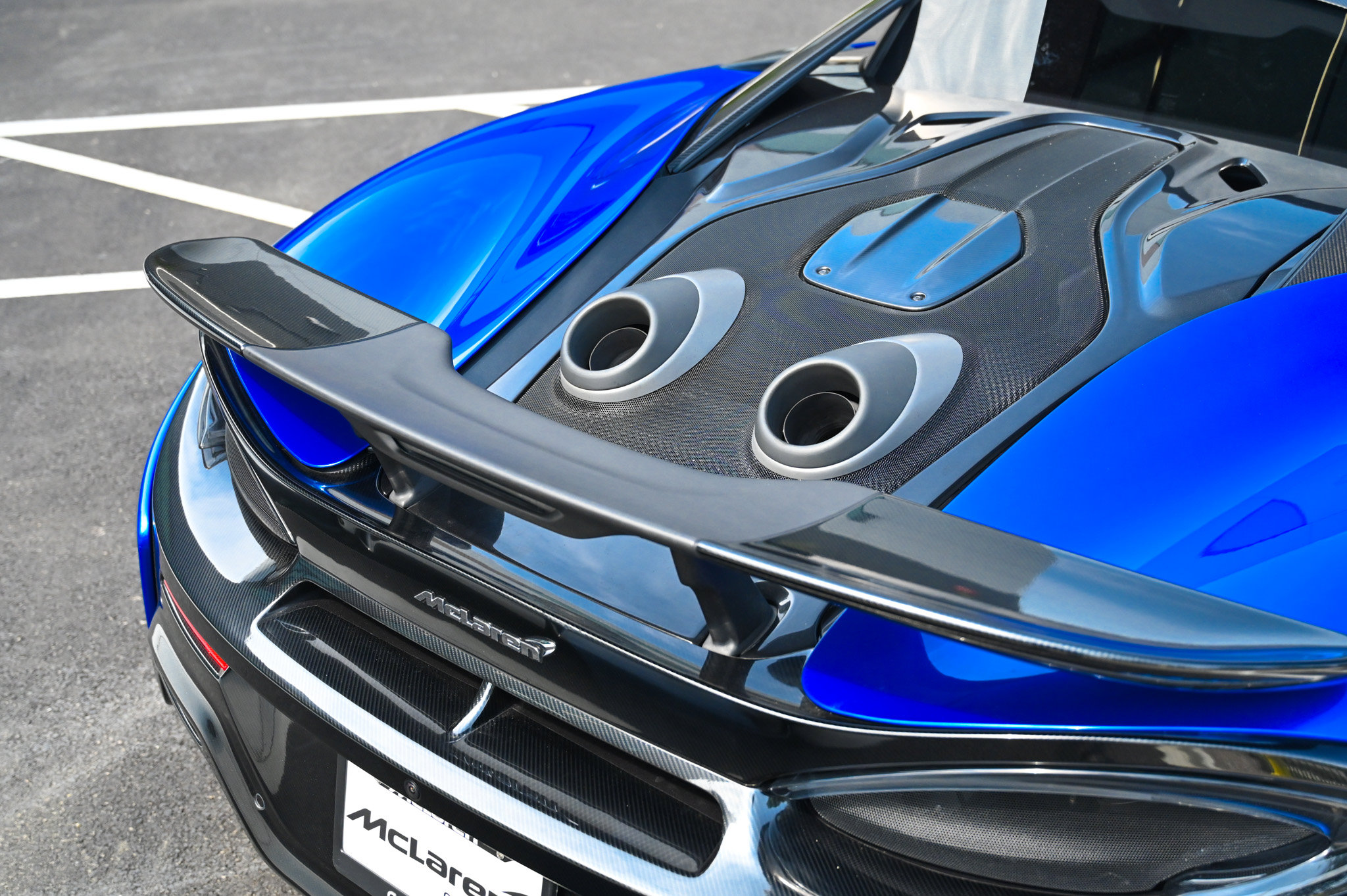 Used 2019 McLaren 600LT RWD image 21