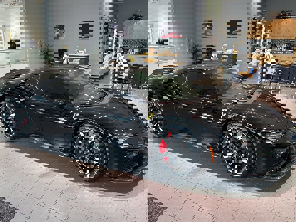 Used 2021 Ferrari SF90 Stradale image 3