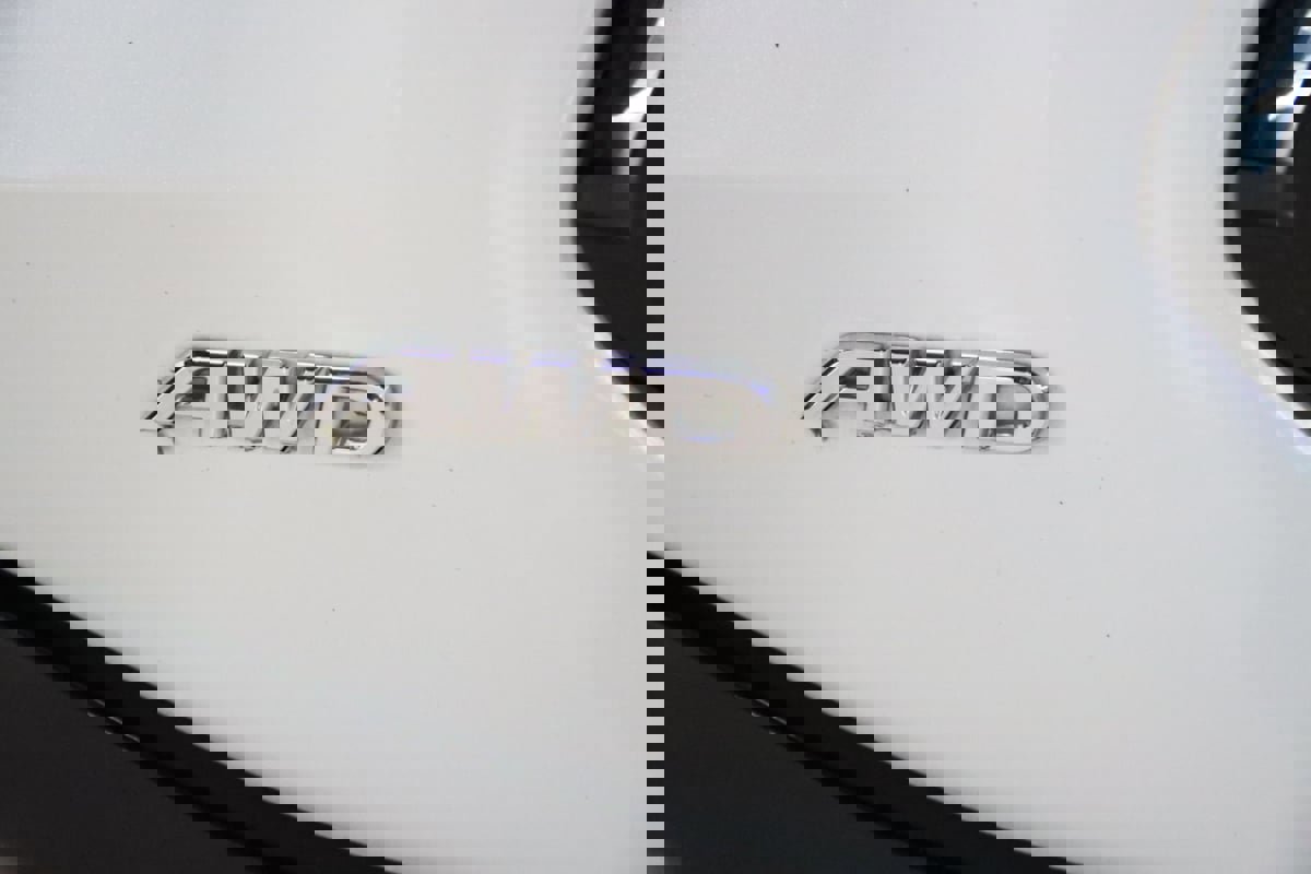 Used 2020 Toyota RAV4 XSE AWD/4WD image 16