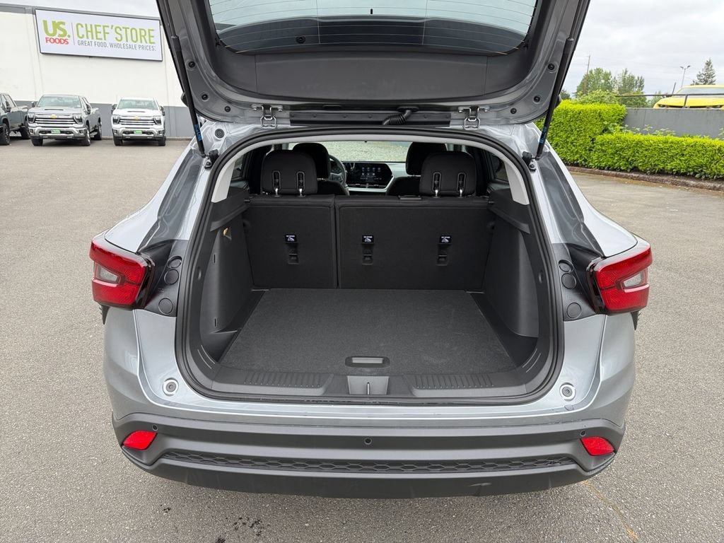 New 2026 Chevrolet Trax LS w/ Driver Confidence Package FWD image 22