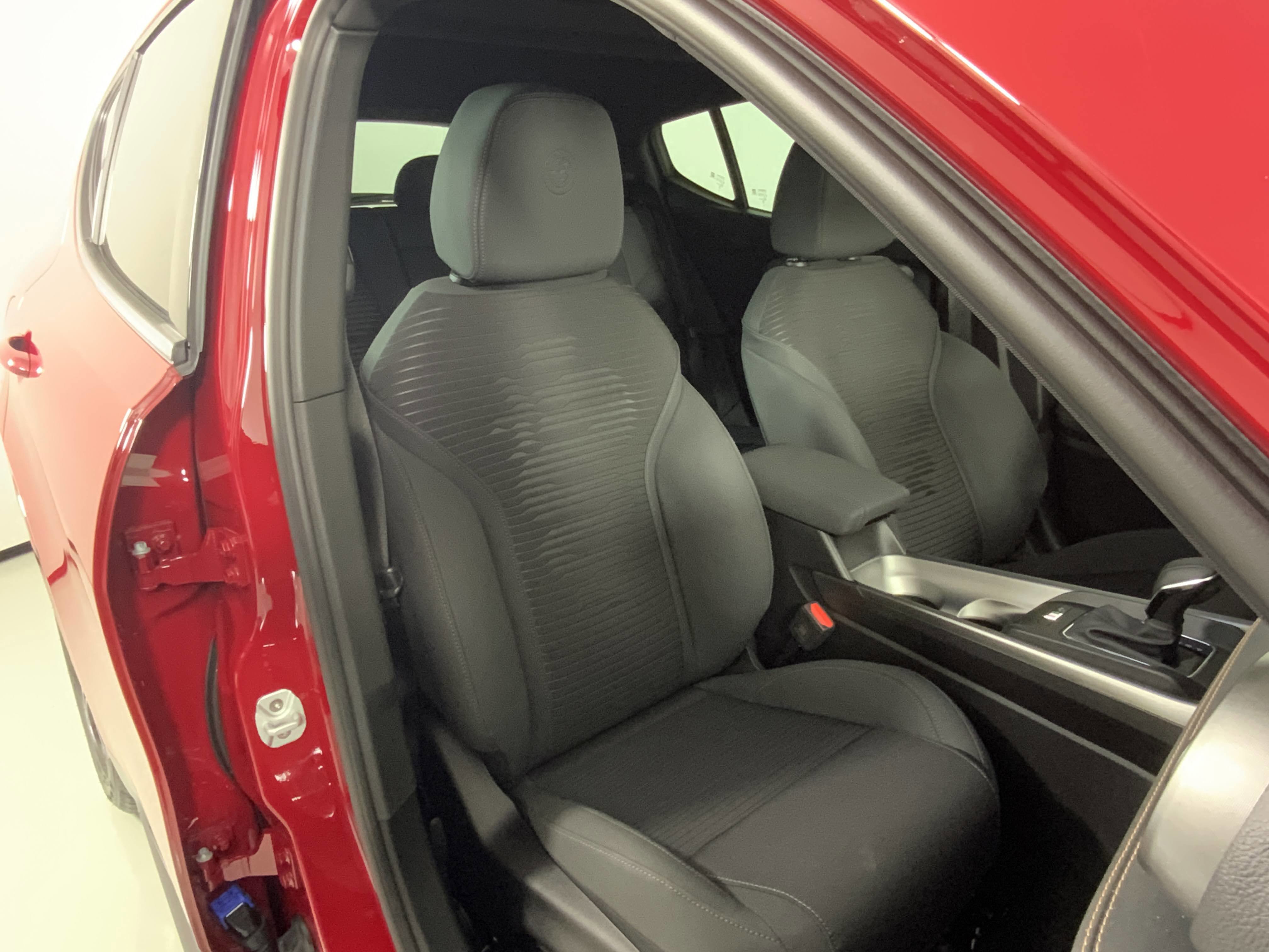 New 2025 Alfa Romeo Tonale image 35