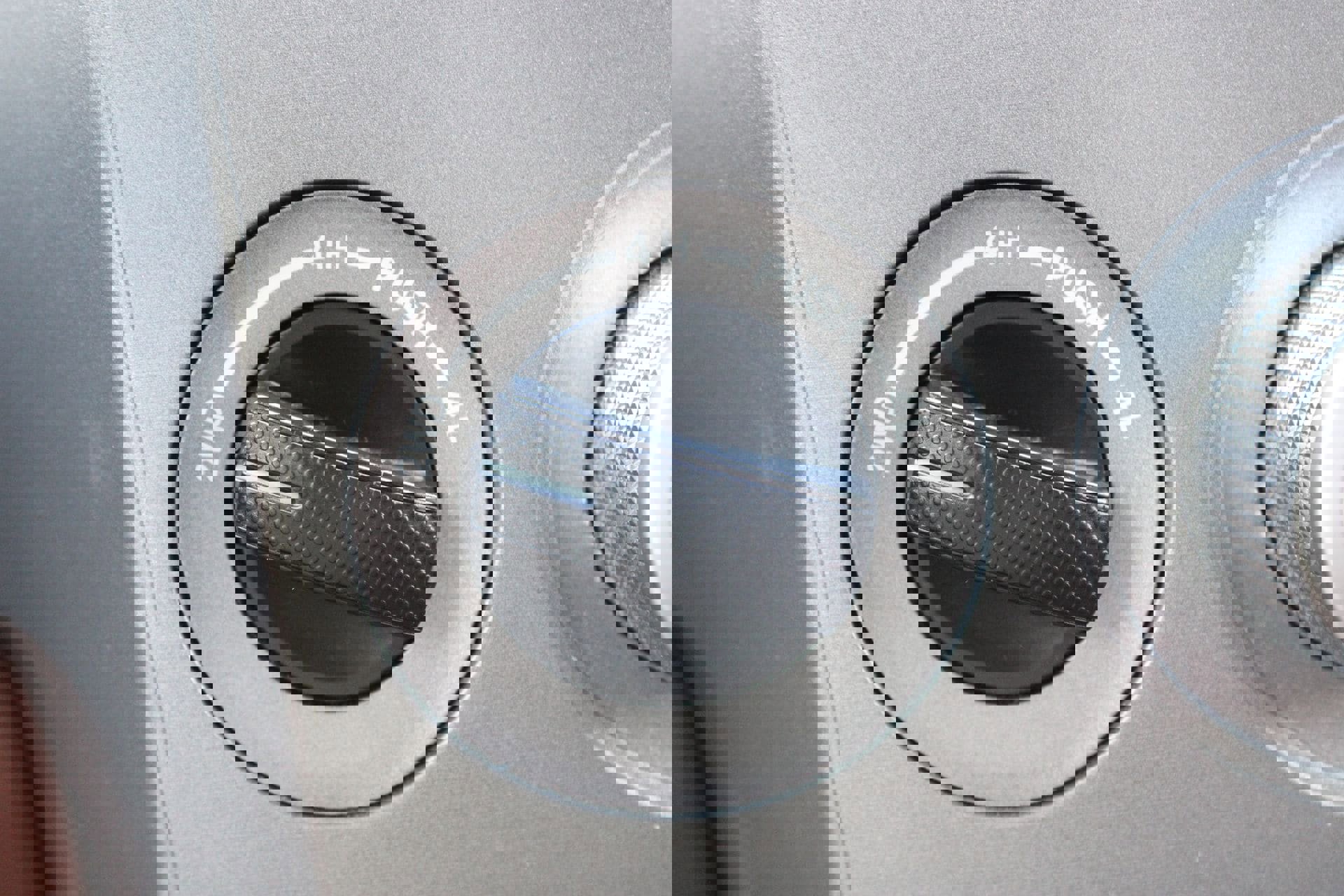 Used 2016 Toyota Sequoia Platinum image 33