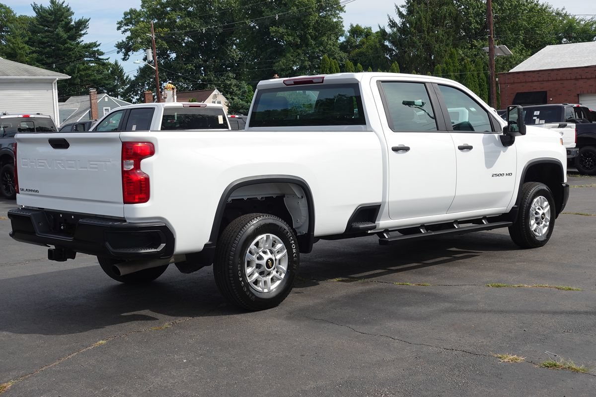 Used 2025 Chevrolet Silverado 2500 W/T AWD/4WD image 3