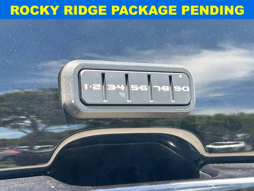 New 2025 Ford F350 Lariat w/ Lariat Ultimate Package image 17