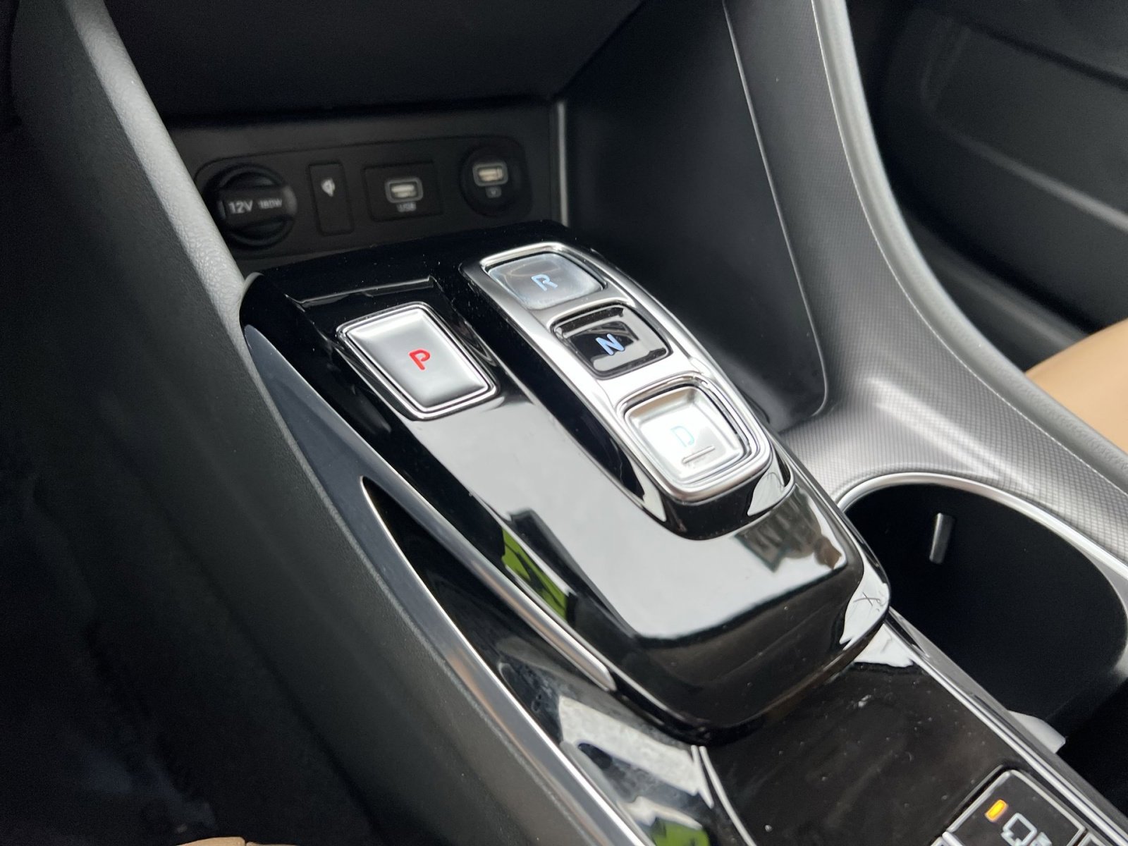 Used 2022 Hyundai Sonata Limited w/ Winter Weather Package image 22