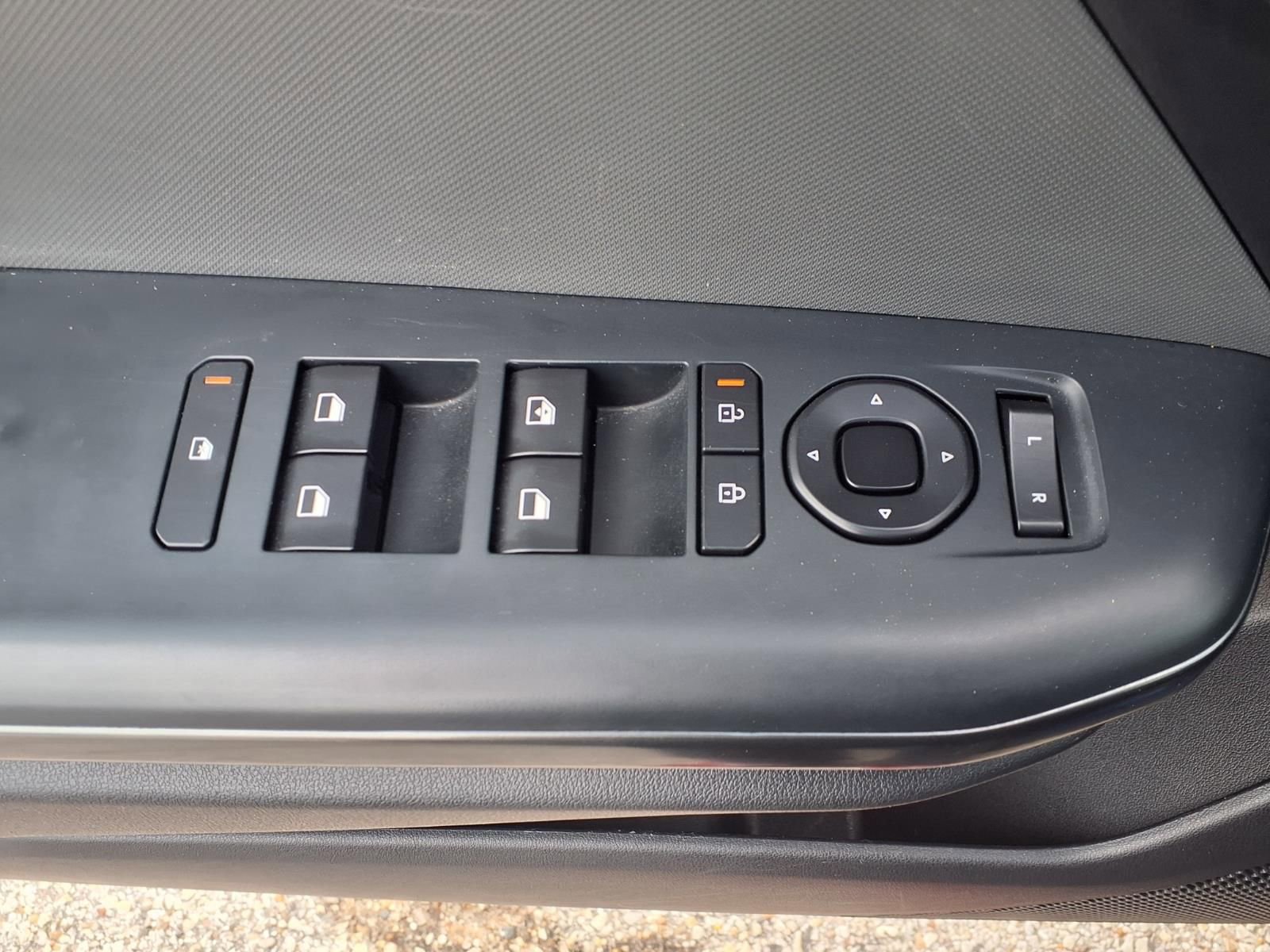 Used 2025 Kia K4 LXS image 7