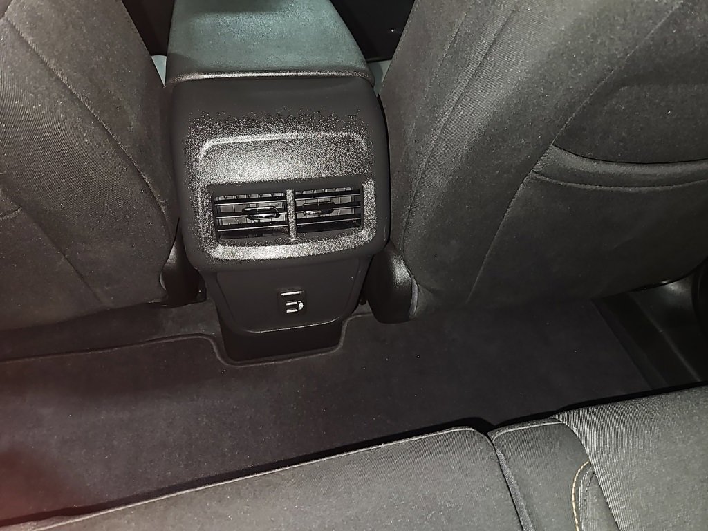 Used 2019 Chevrolet Equinox LT image 23