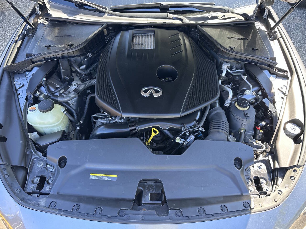 Used 2017 INFINITI Q60 2.0t w/ Cargo Package AWD/4WD image 11