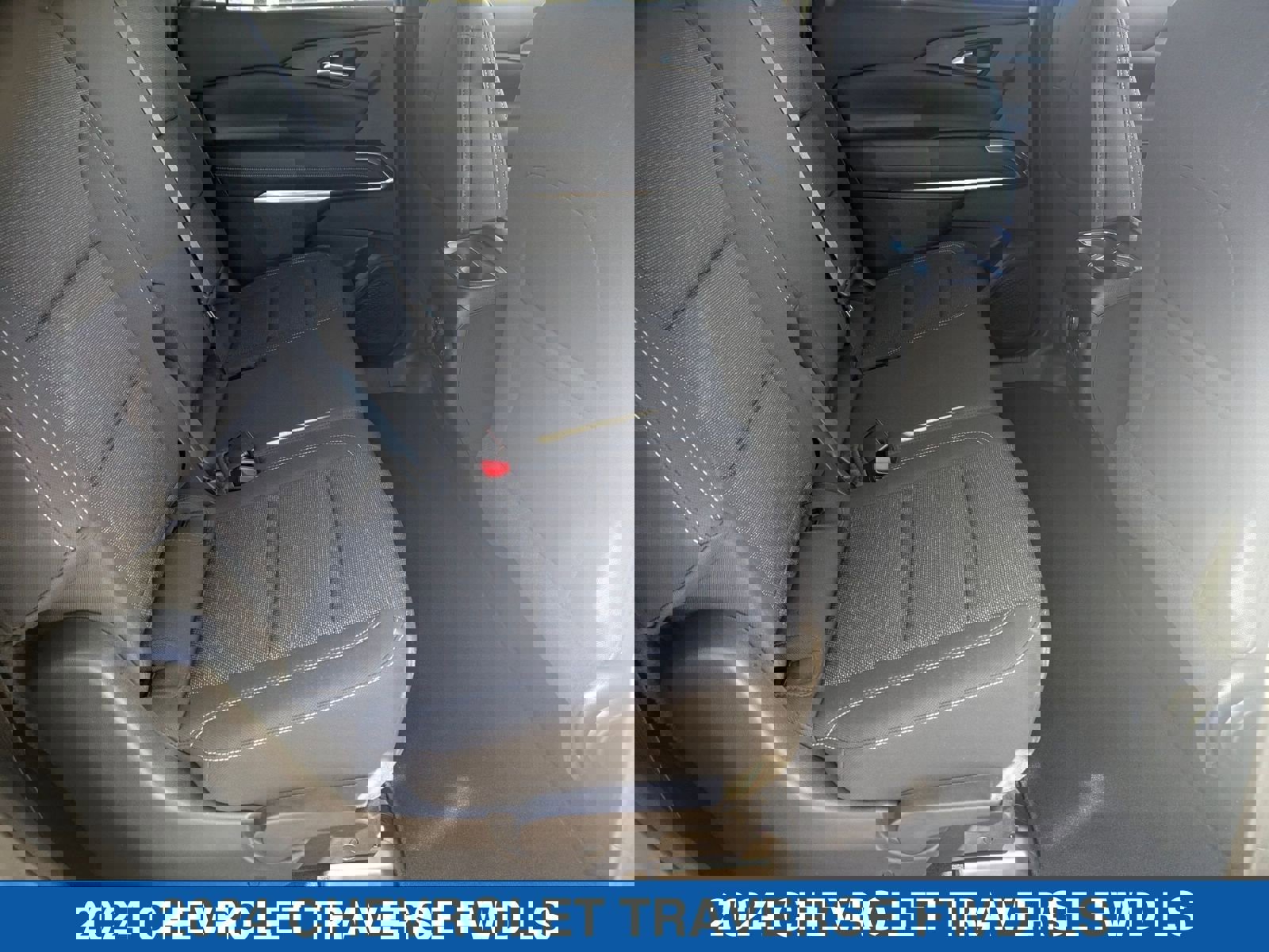 Used 2024 Chevrolet Traverse LS image 39