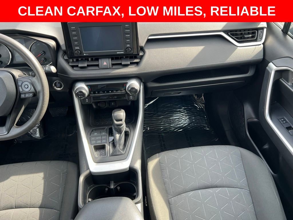 Used 2022 Toyota RAV4 XLE AWD/4WD image 23