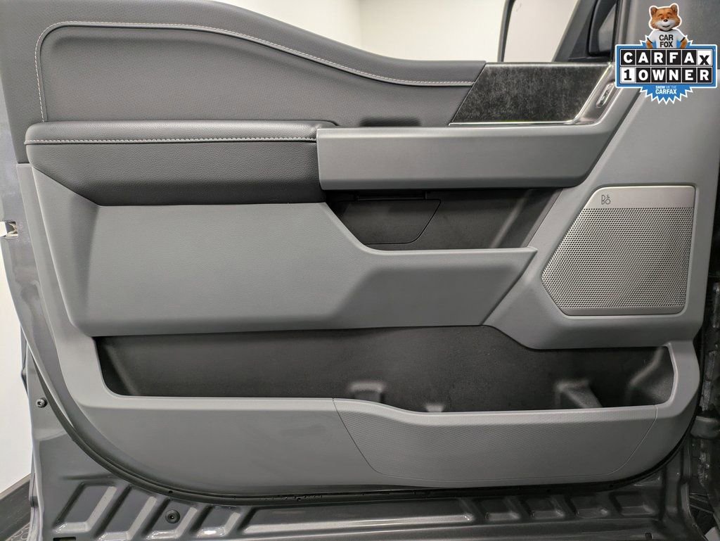 Used 2025 Ford F150 Lightning Flash image 9