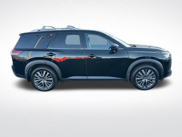 Used 2024 Nissan Pathfinder SL w/ SL Premium Package image 7