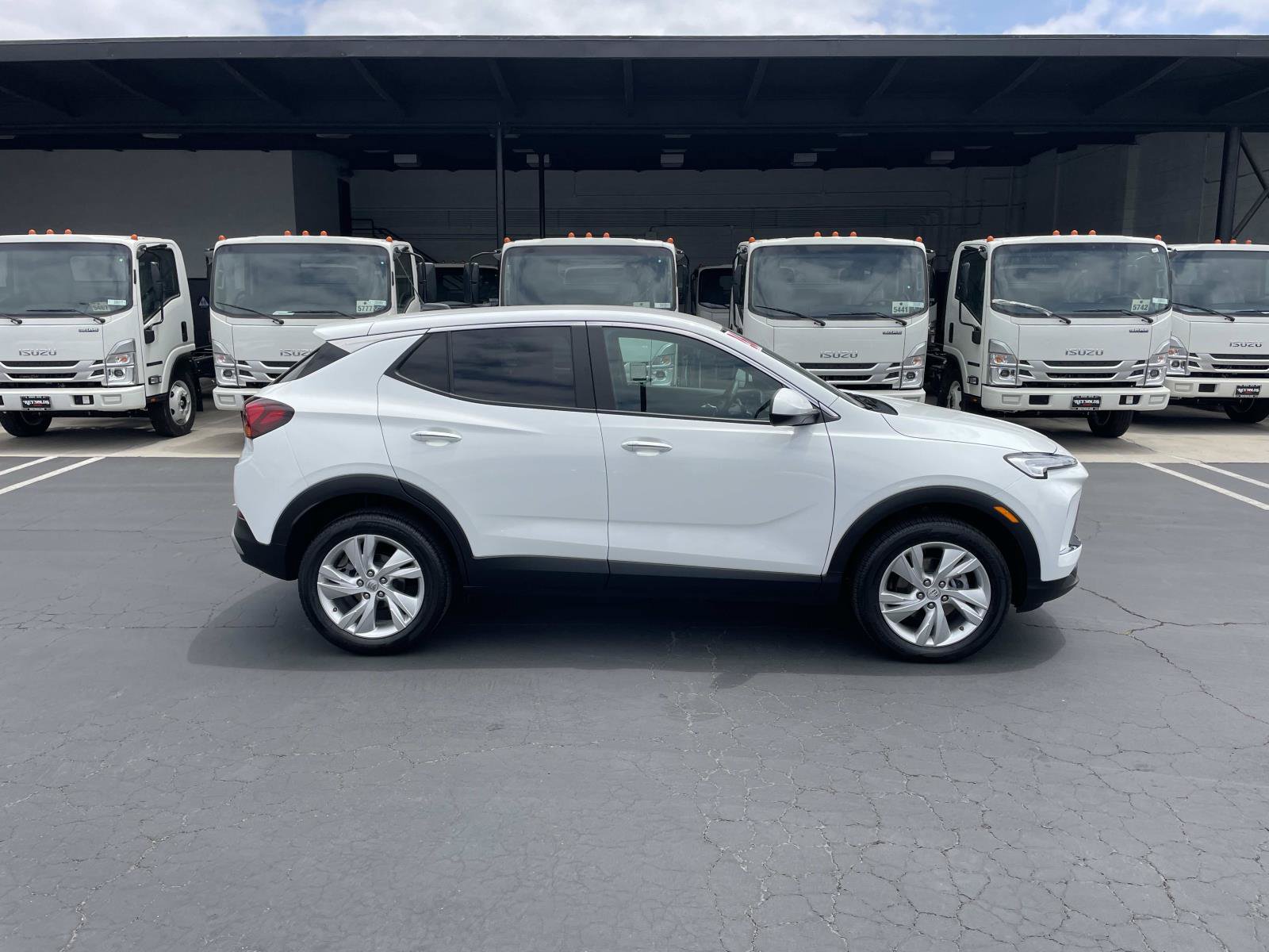 Used 2026 Buick Encore GX Preferred w/ Comfort Package AWD/4WD image 4