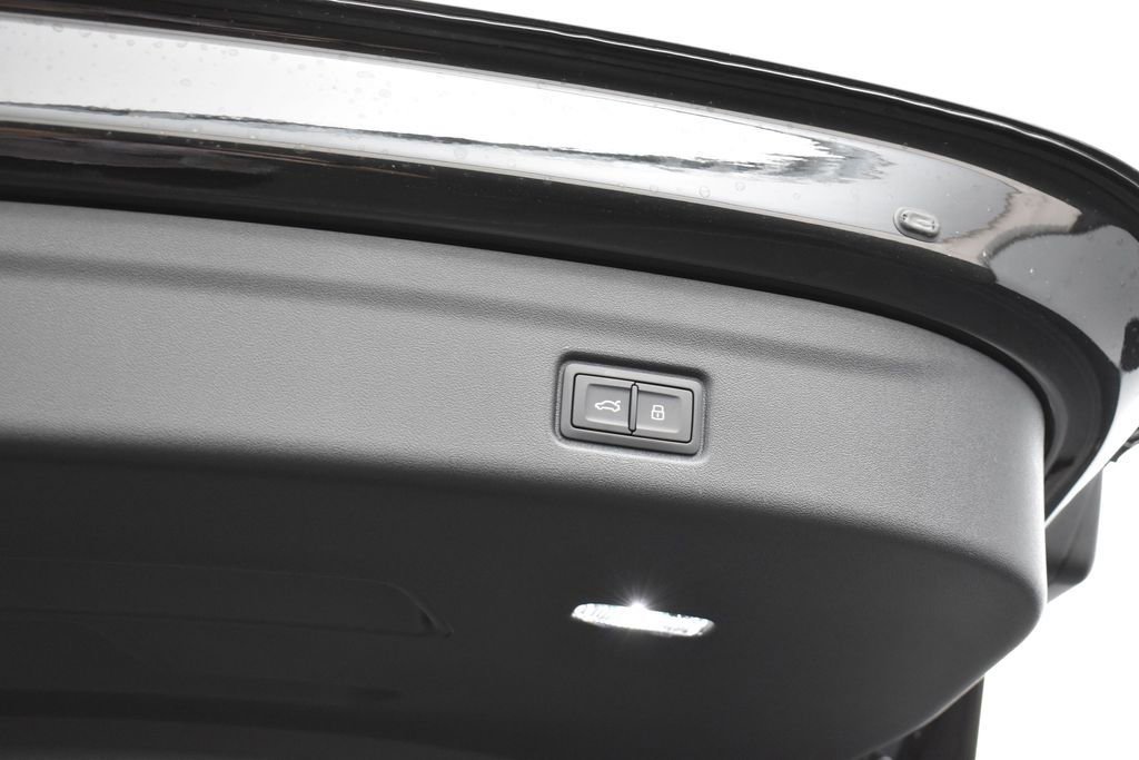 New 2027 Audi Q6 e-tron Premium AWD/4WD image 20