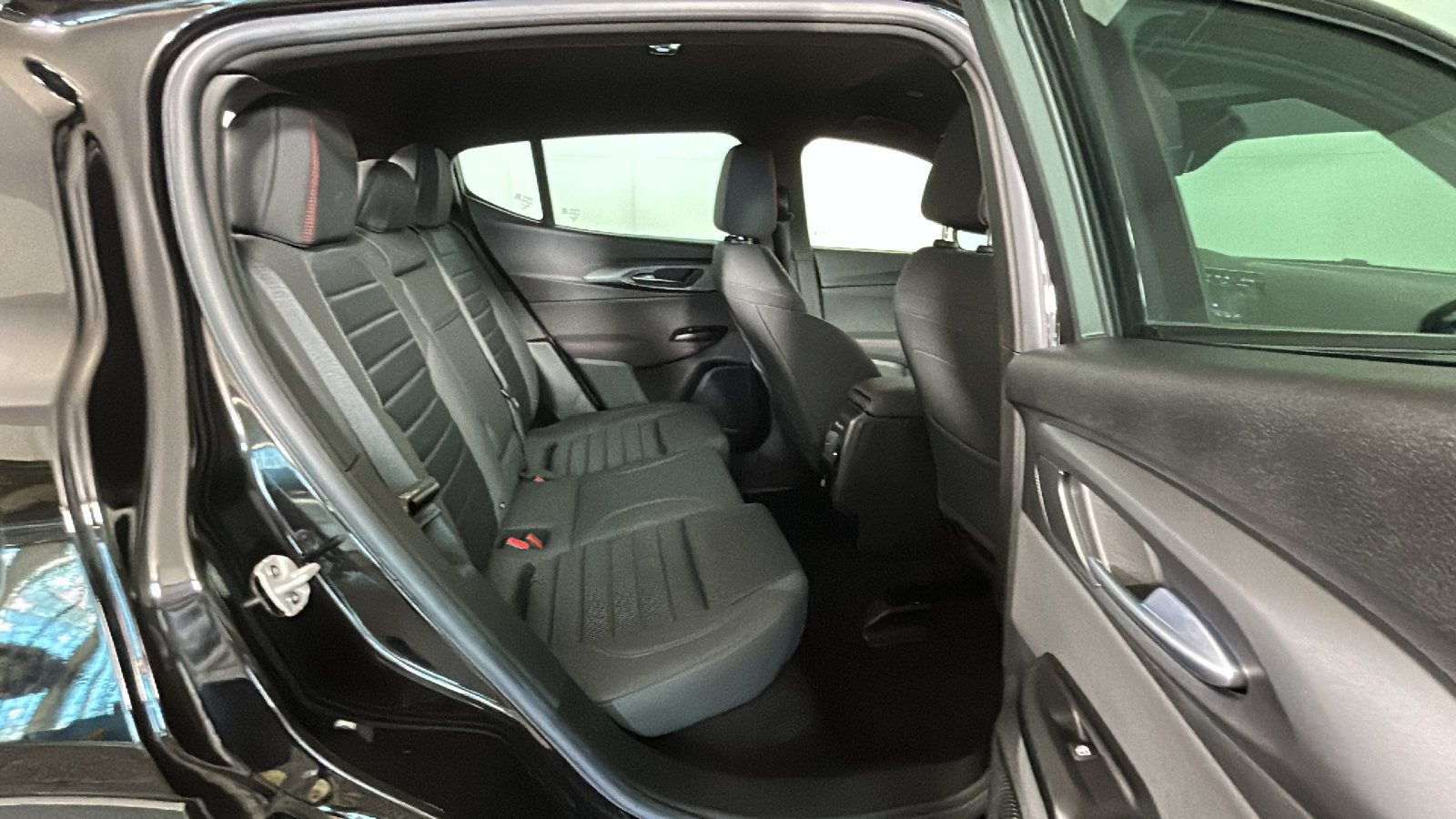 Used 2024 Dodge Hornet R/T w/ R/T Blacktop Package AWD/4WD image 35