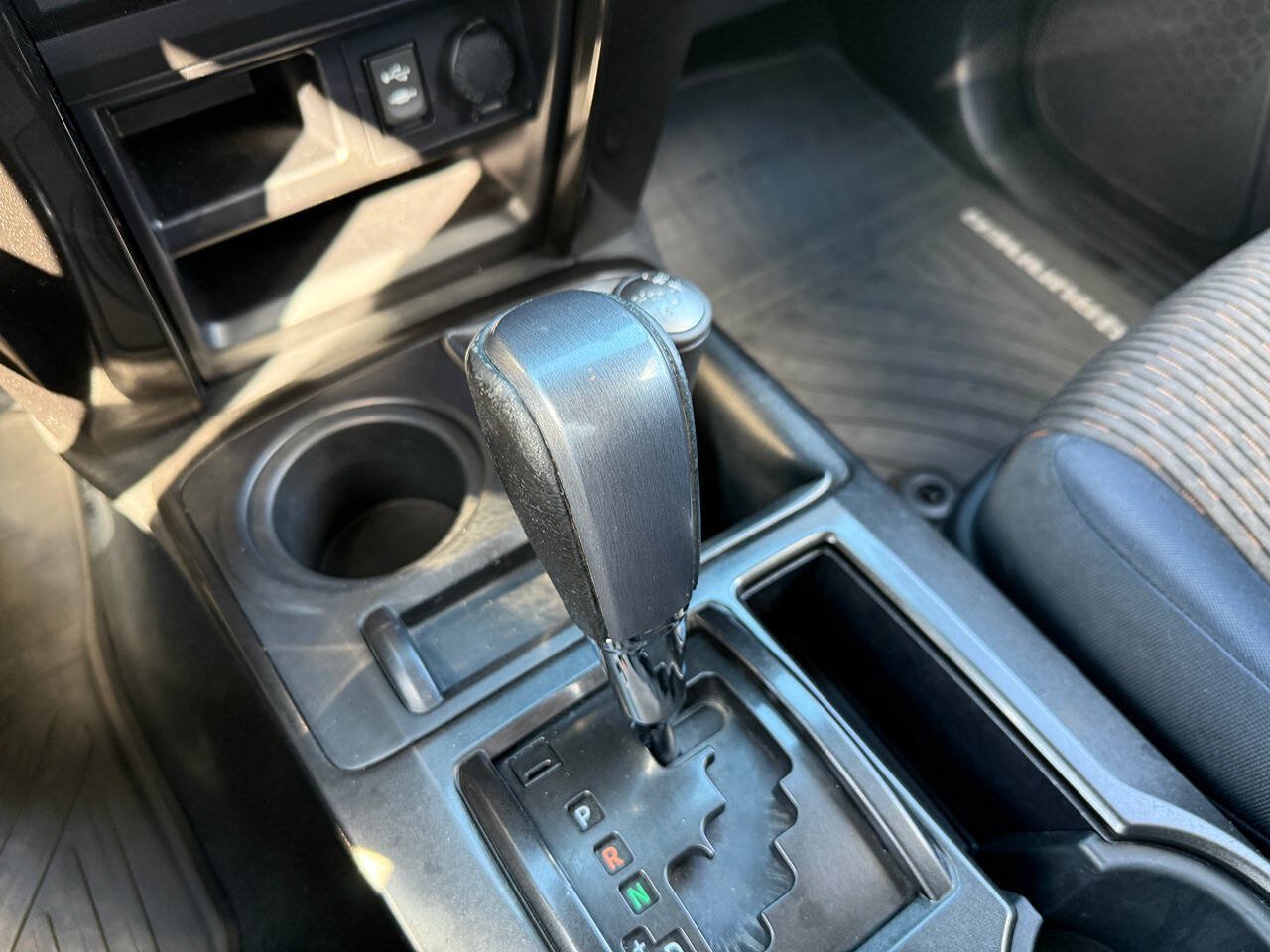 Used 2014 Toyota 4Runner Trail AWD/4WD image 21