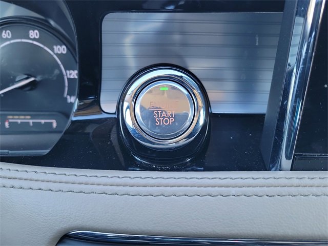 Used 2022 Lincoln Corsair FWD w/ Equipment Group 101A image 14