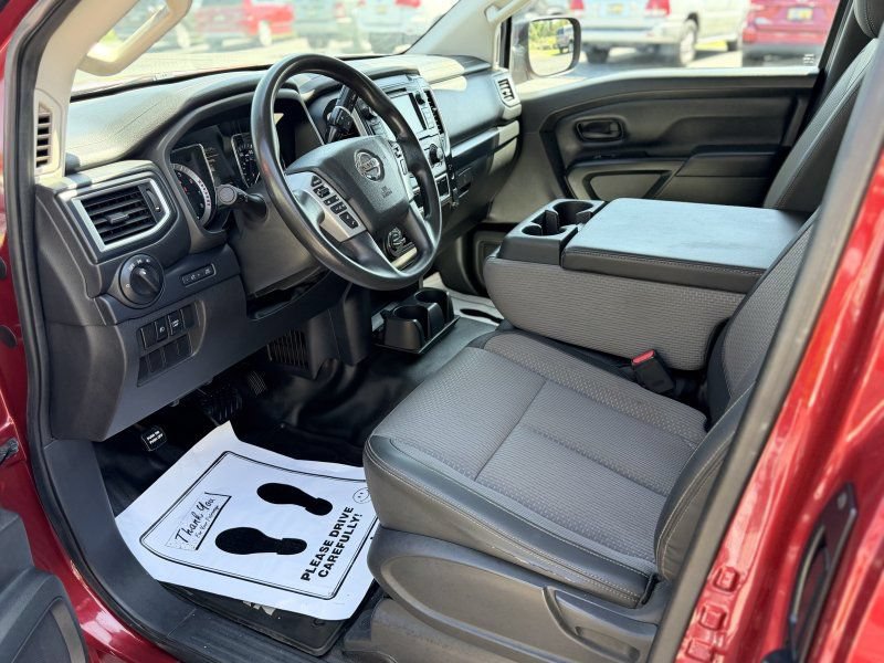 Used 2019 Nissan Titan S w/ S Utility Package AWD/4WD image 9