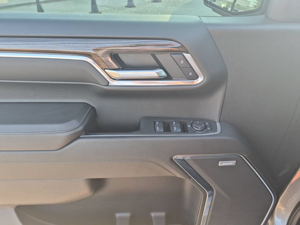 Used 2024 Chevrolet Silverado 1500 LT Trail Boss w/ LT Trail Boss Premium Package AWD/4WD image 13