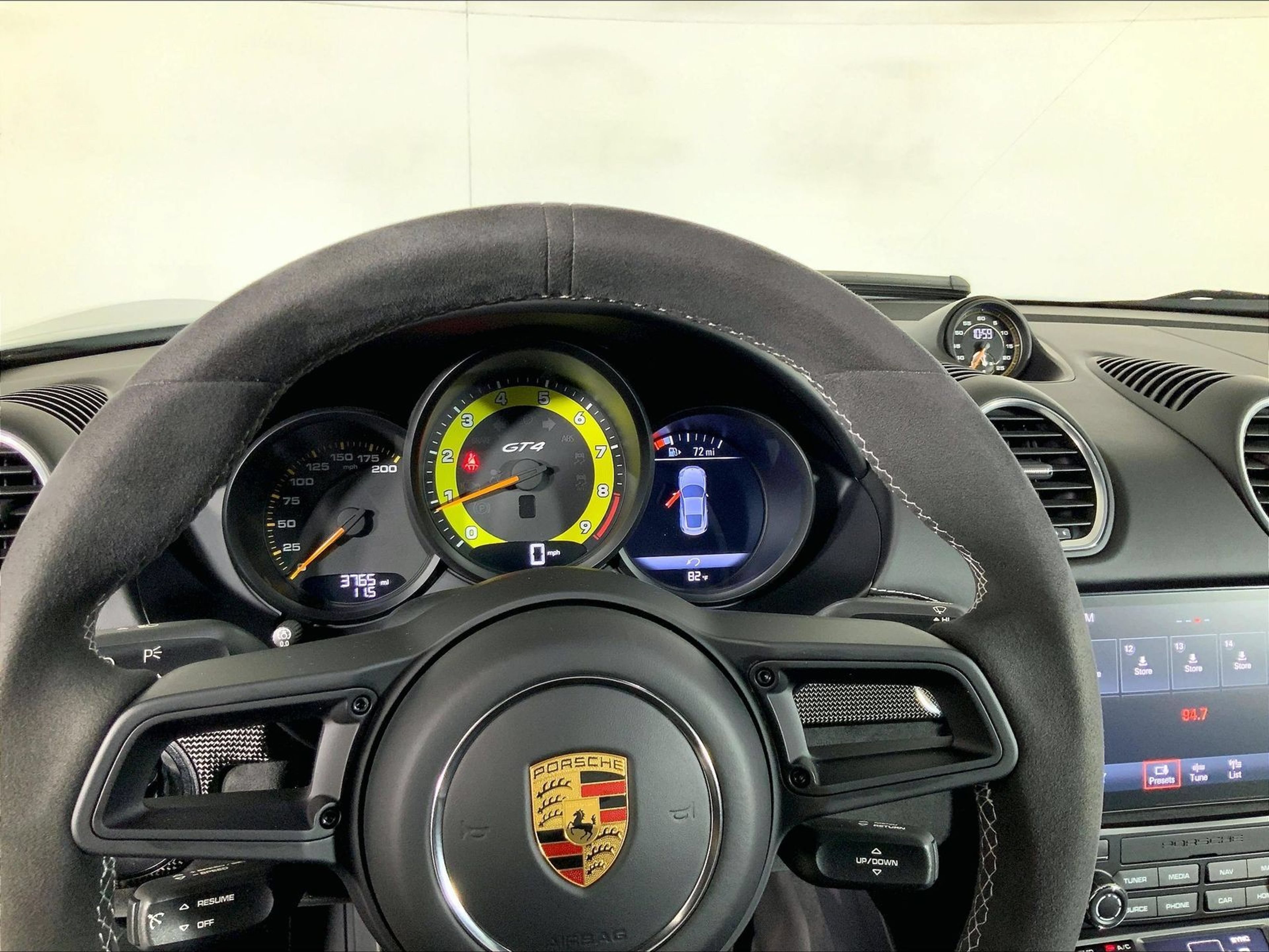 Certified 2020 Porsche 718 Cayman GT4 RWD image 11