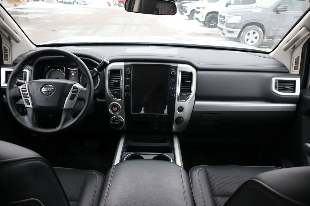 Used 2018 Nissan Titan PRO-4X image 40