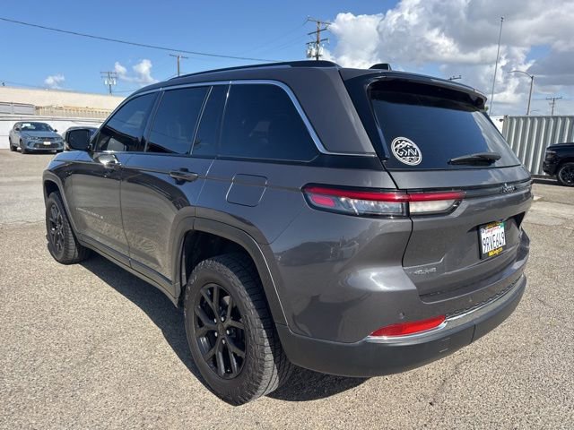 Used 2022 Jeep Grand Cherokee Limited AWD/4WD image 7