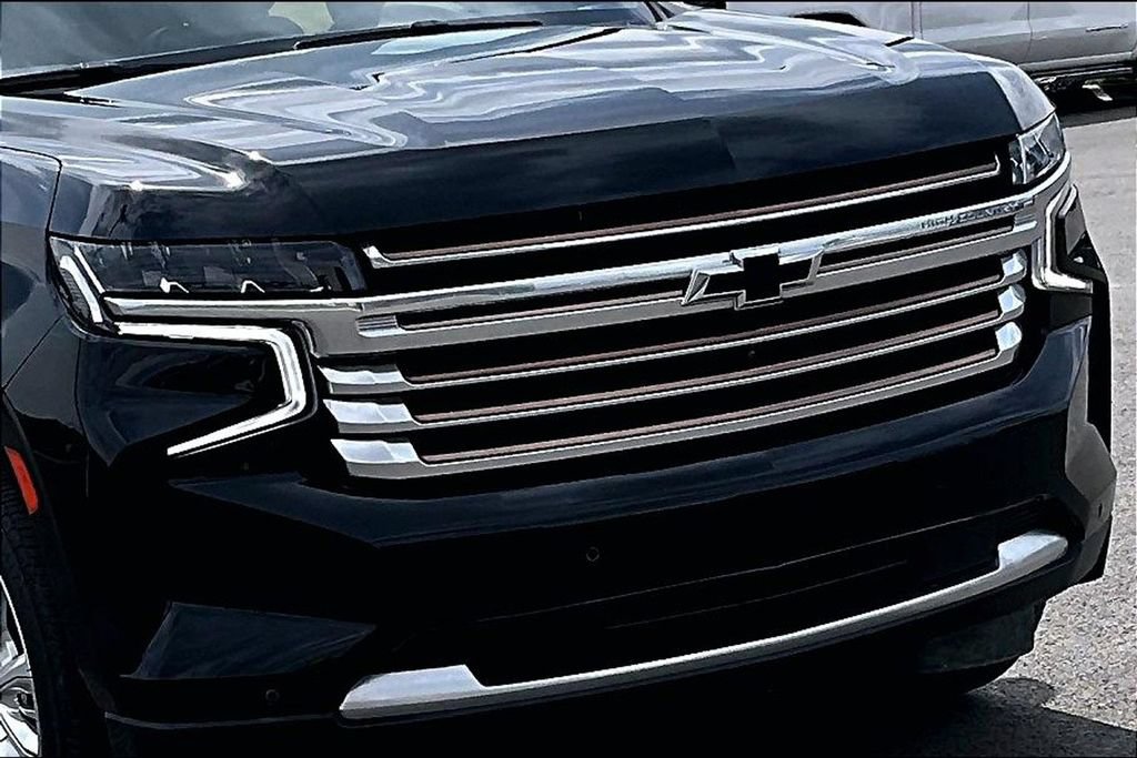 Used 2024 Chevrolet Tahoe High Country AWD/4WD image 29