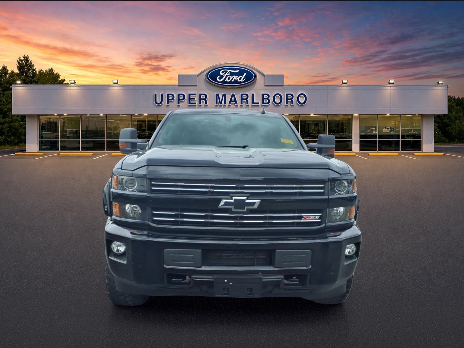 Used 2016 Chevrolet Silverado 2500 LT w/ Midnight Edition AWD/4WD image 3