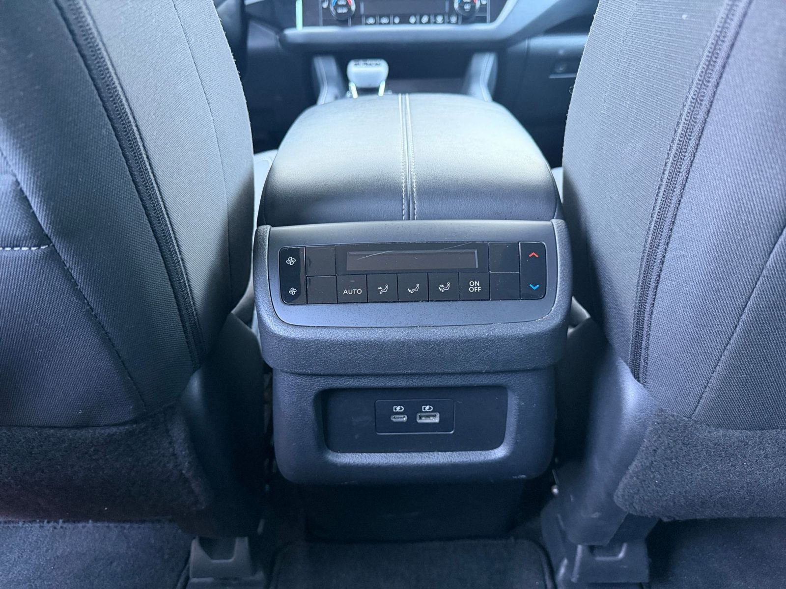 Used 2025 Nissan Pathfinder SV AWD/4WD image 24