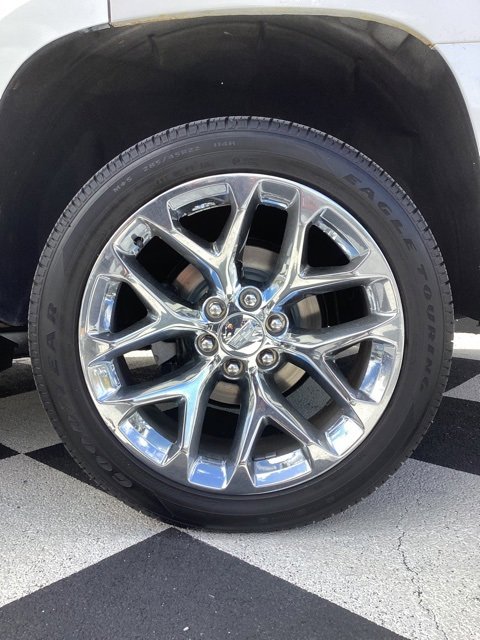 Used 2018 Cadillac Escalade Platinum image 18
